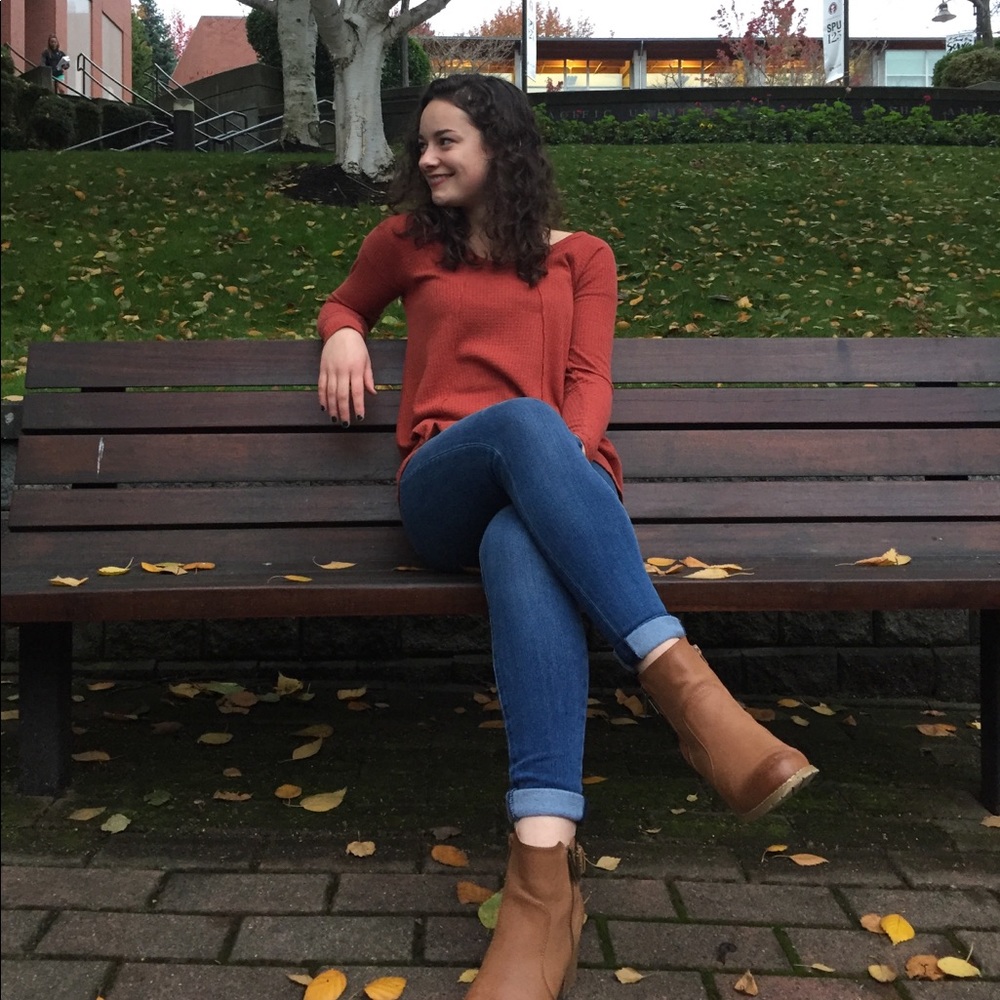 Meet your Posher, Victoria